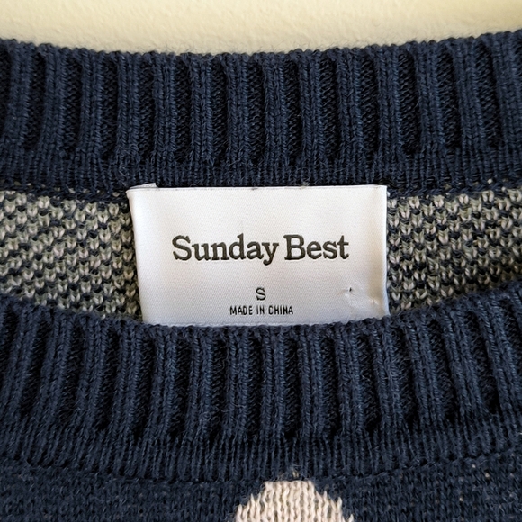 Aritzia Sunday Best Peggy Sweater in Total Eclipse / Shy Pink - Picture 6 of 7